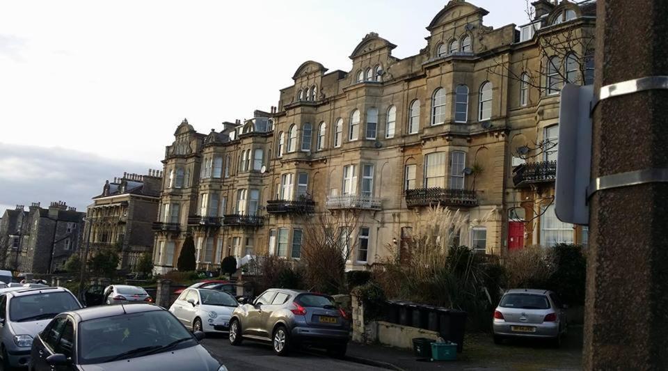 Large Garden Flat Near Marine Lake Weston-super-Mare Rom bilde